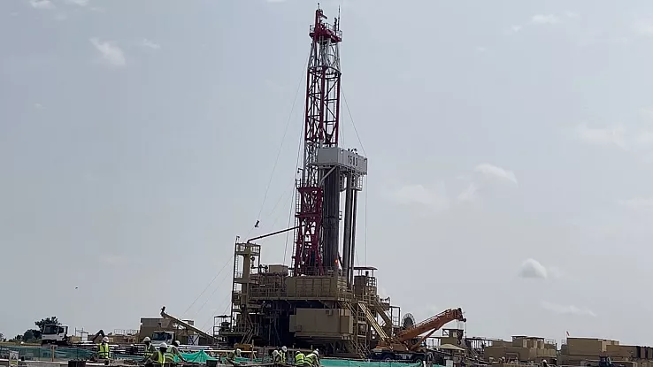 L’Ouganda sur la voie de l’exploitation pétrolière : entre promesses de croissance et risques environnementaux