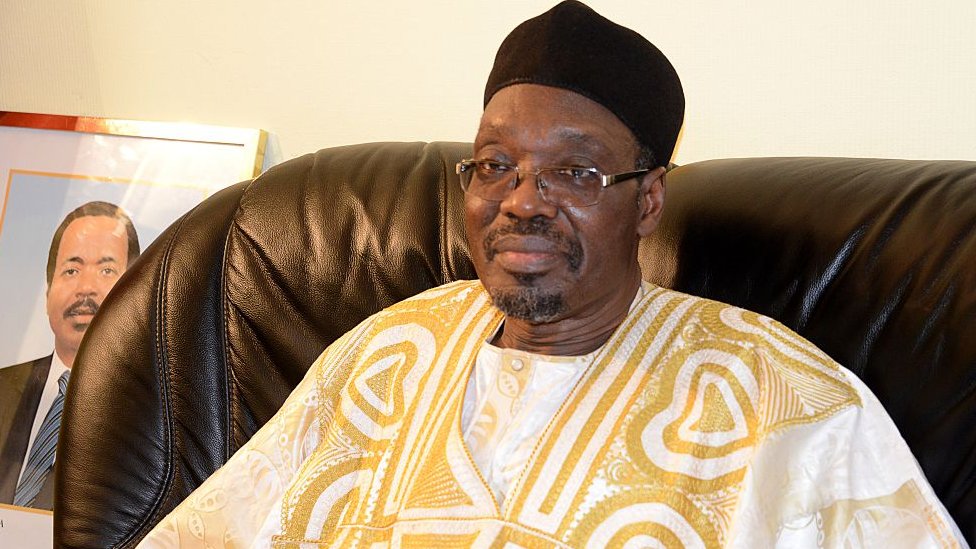 Cameroun : Le gouvernement condamne la déclaration prématurée de victoire d’Issa Tchiroma Bakary